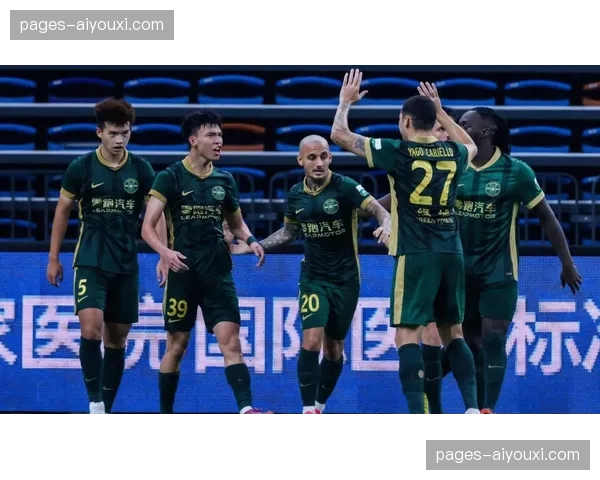 杨希去年短板进攻今年明显提升 海港边卫传中精准度获改善